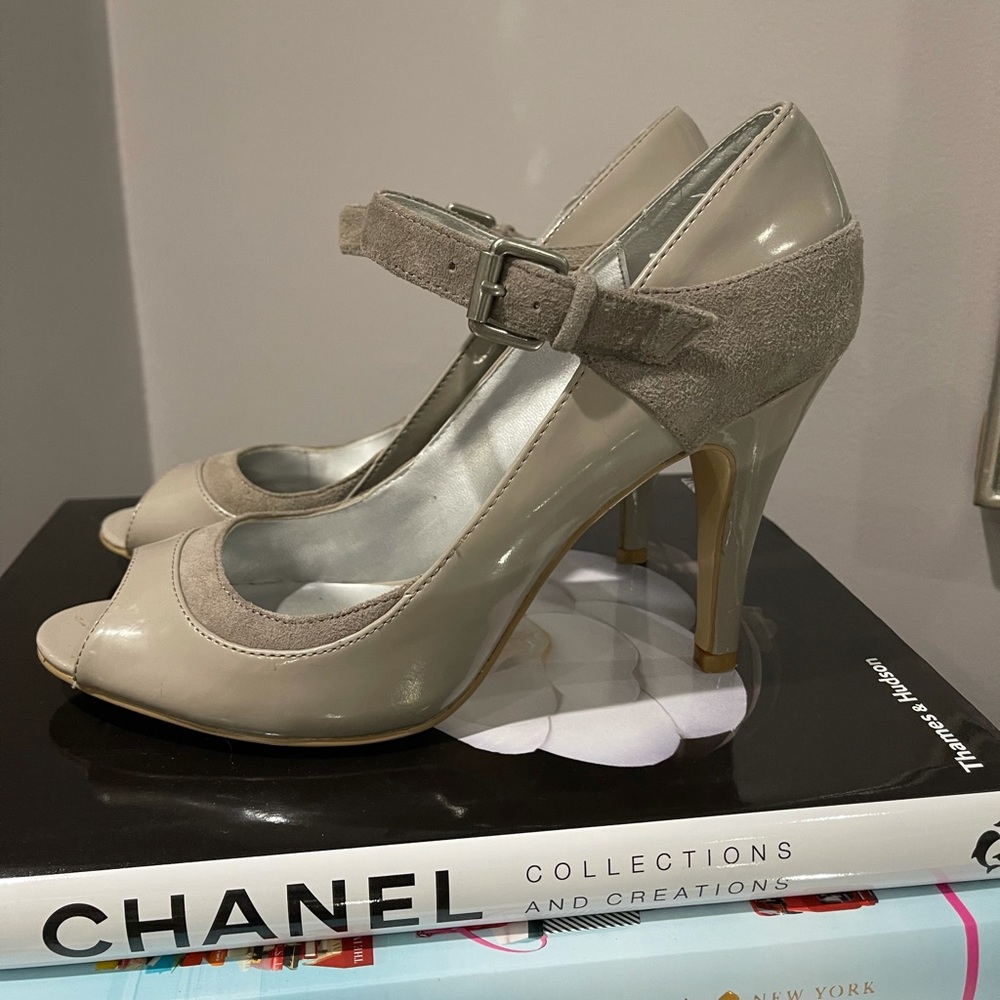 Nine West suede and patent open toe pumps